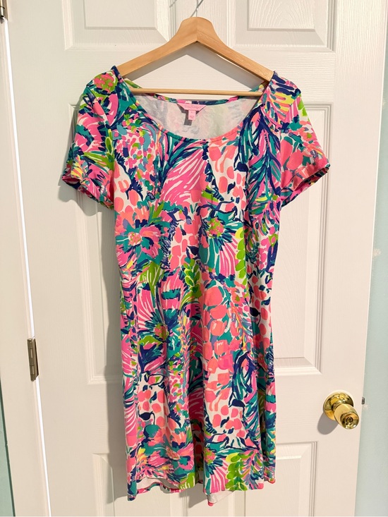 Lilly Pulitzer Dresses & Skirts - Lilly Pulitzer Pink Multi Floral Scoop Neck Short Sleeve Dress